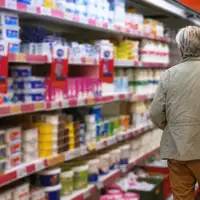 Hunger at the checkout: Food thefts stir debate over Iran's economic decline