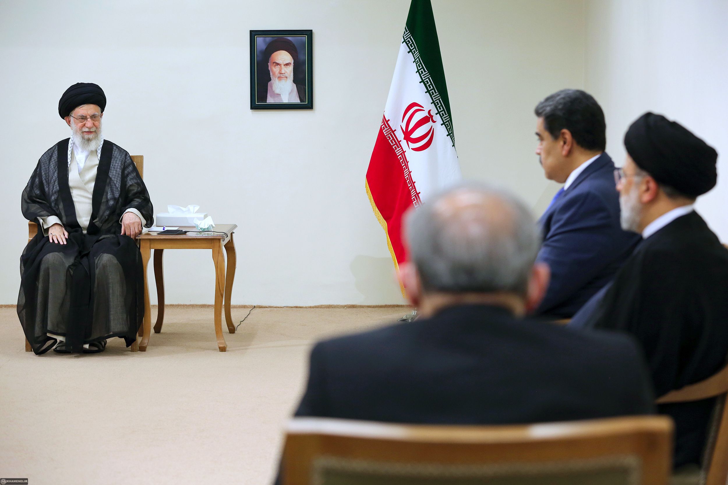 بازداشت مادورو و اوج‌گیری پرسش‌ها درباره سرنوشت رهبران جمهوری اسلامی