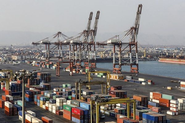 نایب رییس کمیسیون عمران مجلس: ورود کالا از بنادر جنوبی با چالشهایی روبهرو شده است