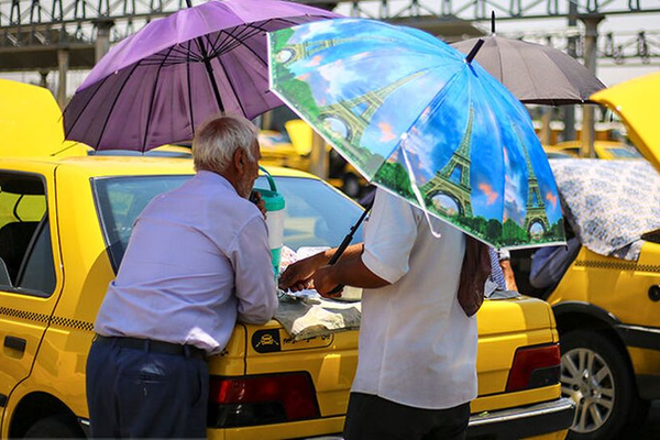 بذريعة الأشعة فوق البنفسجية.. إغلاق حكومي واسع في إيران بسبب أزمة الطاقة والمياه