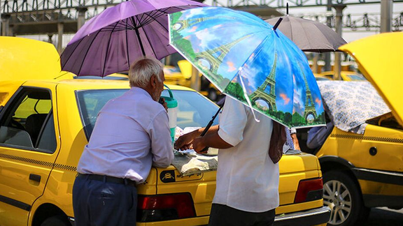 بذريعة الأشعة فوق البنفسجية.. إغلاق حكومي واسع في إيران بسبب أزمة الطاقة والمياه
