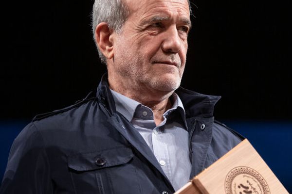 الرئيس الإيراني: نقل العاصمة لم يعد خيارًا بل أصبح إجبارًا