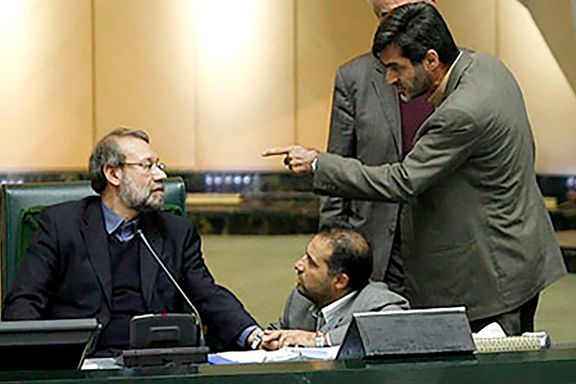 مهدی کوچکزاده به علی لاریجانی: مصداق کسی هستی که هنگام غرق شدن همه را پایین میکشی