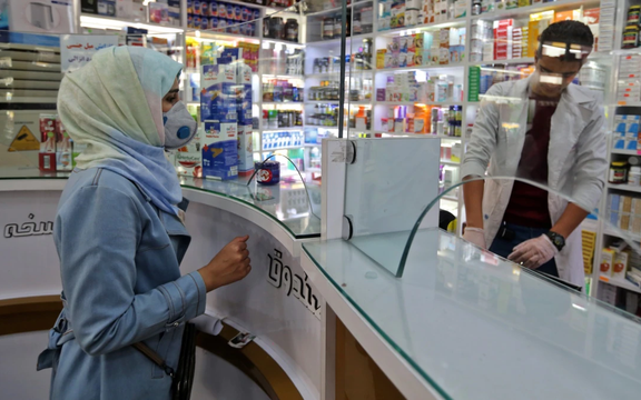 عضو کمیسیون بهداشت : رمدسیویر کمیاب شده اما در بازار آزاد با قیمت چند برابر یافت میشود