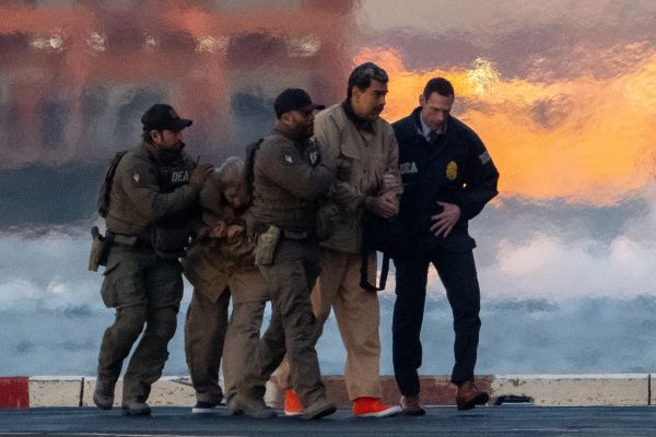 ترامپ از بهکارگیری یک «سلاح محرمانه» در عملیات دستگیری مادورو خبر داد