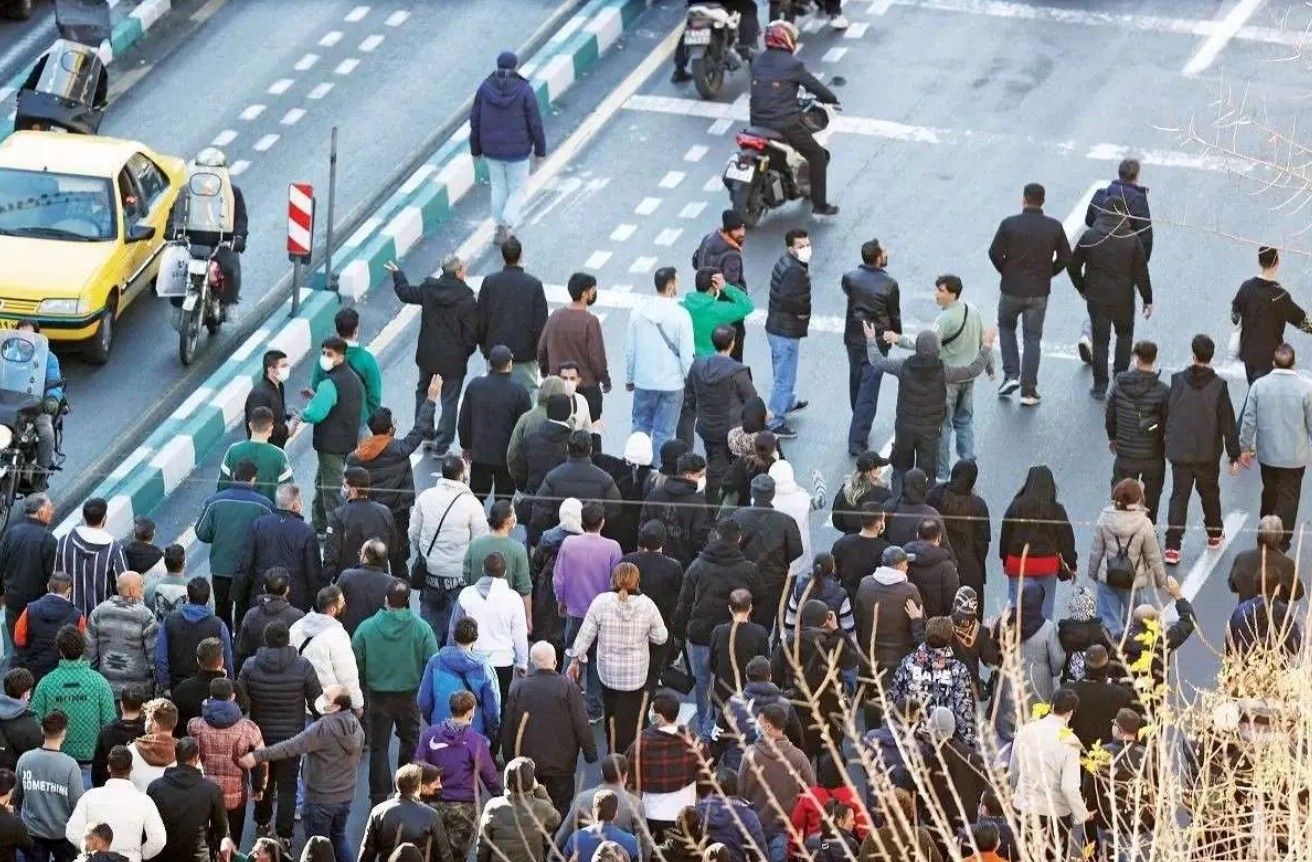 شیرین عبادی: مردم ایران دیگر به استبداد تن نخواهند داد