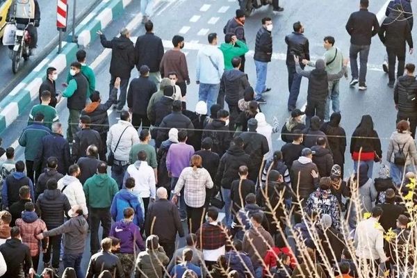 شیرین عبادی: مردم ایران دیگر به استبداد تن نخواهند داد