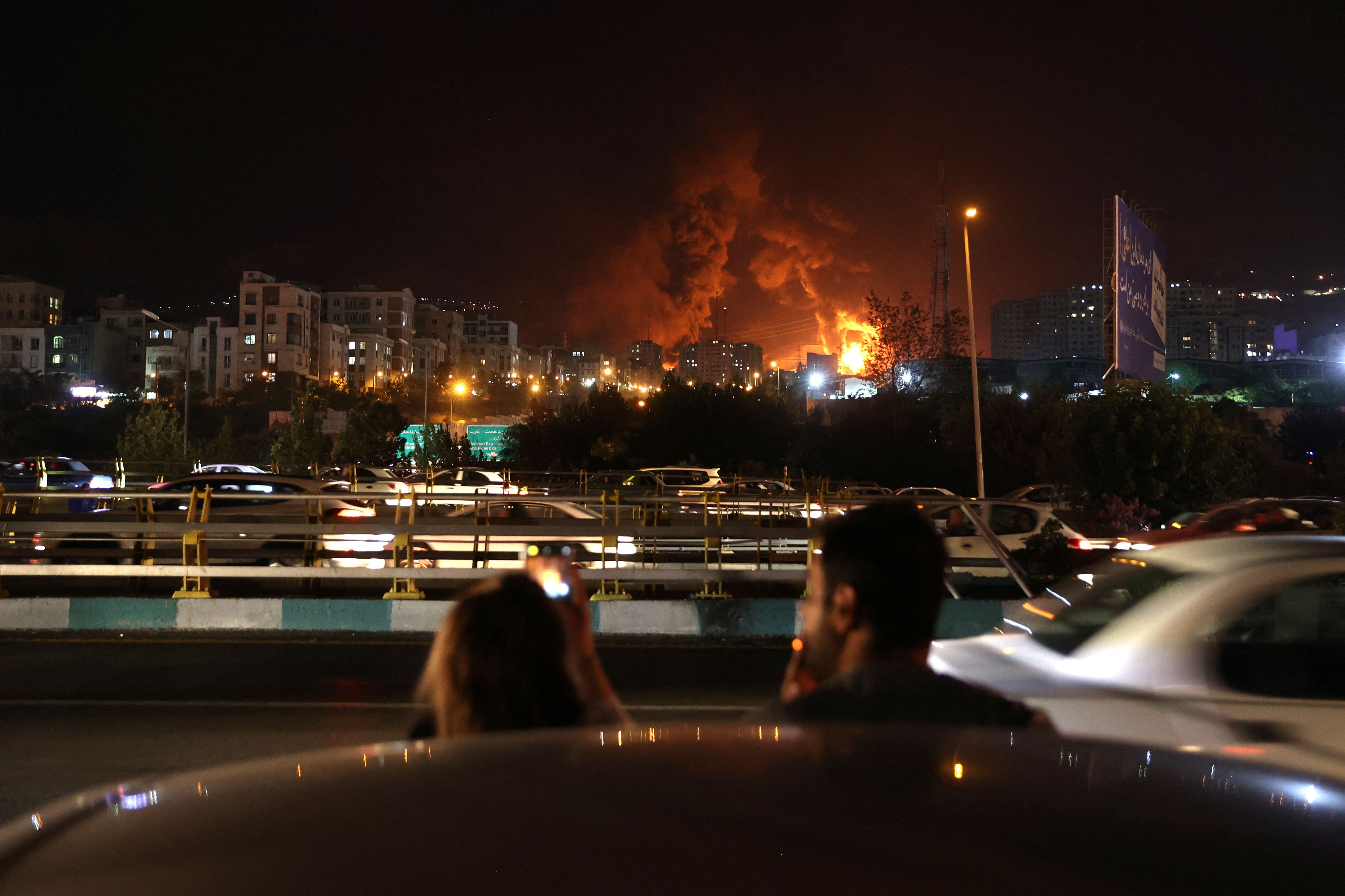 تلاش حکومت برای تحریف تاریخ جنگ؛ صدای ارتش از روایت جنگ ۱۲روزه حذف شده است