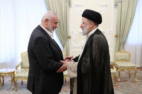 Hamas Leader Meets Iran's President Amid Gaza War