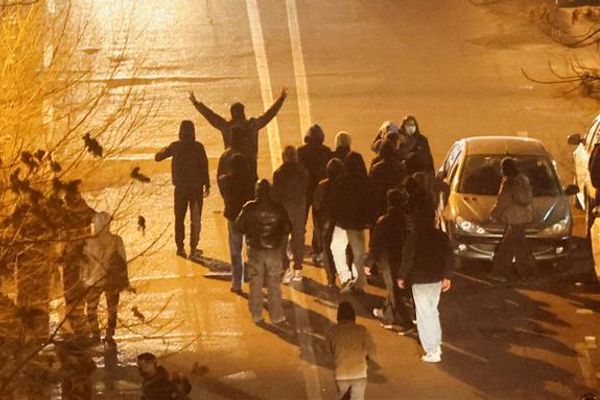 استرالیا از شهروندانش خواست در اسرع وقت ایران را ترک کنند