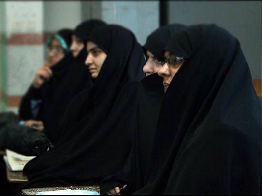 معاون فرهنگی سپاه پاسداران قم: اولین دوره تربیت معلم حجاب در قم آغاز شد