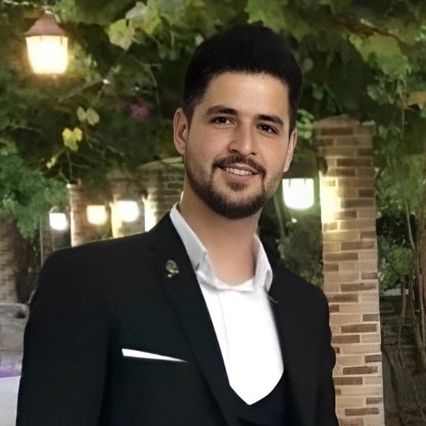 مادر محمد قبادلو: ما مادران ایران هر روز به استقبال مادر دادخواه دیگری میرویم