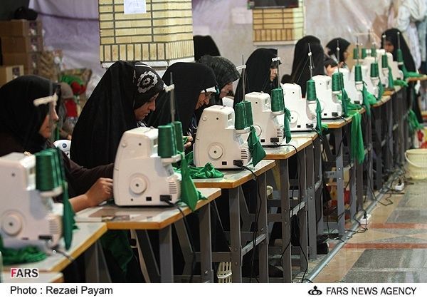 مسؤولة إيرانية: تصاعد مؤشرات تفاقم الفقر.. والبعض يواجه صعوبة حتى في شراء الخبز  