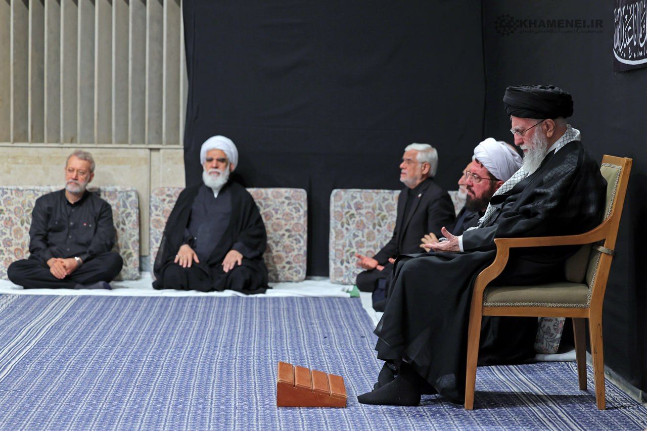 مقرب من الأجهزة الأمنية الإيرانية: المسؤولون يغيرون أماكن مبيتهم كل ليلة