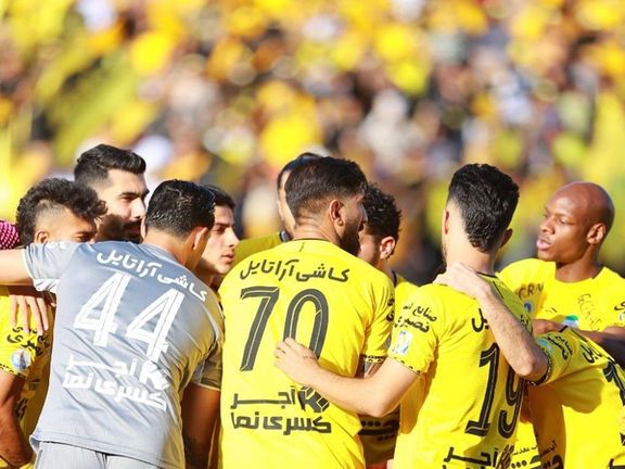 سپاهان ۲-۰ مس رفسنجان؛ طلاییپوشان اصفهان پس از ۹ سال جام گرفتند