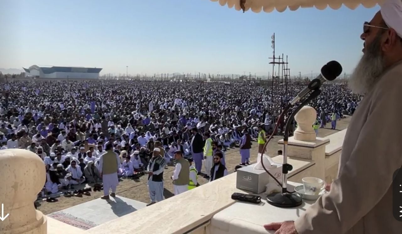 مولوی عبدالحمید: نارضایتی به نیروهای مسلح هم رسیده و حاکمیت ناتوان از مدیریت بحران است