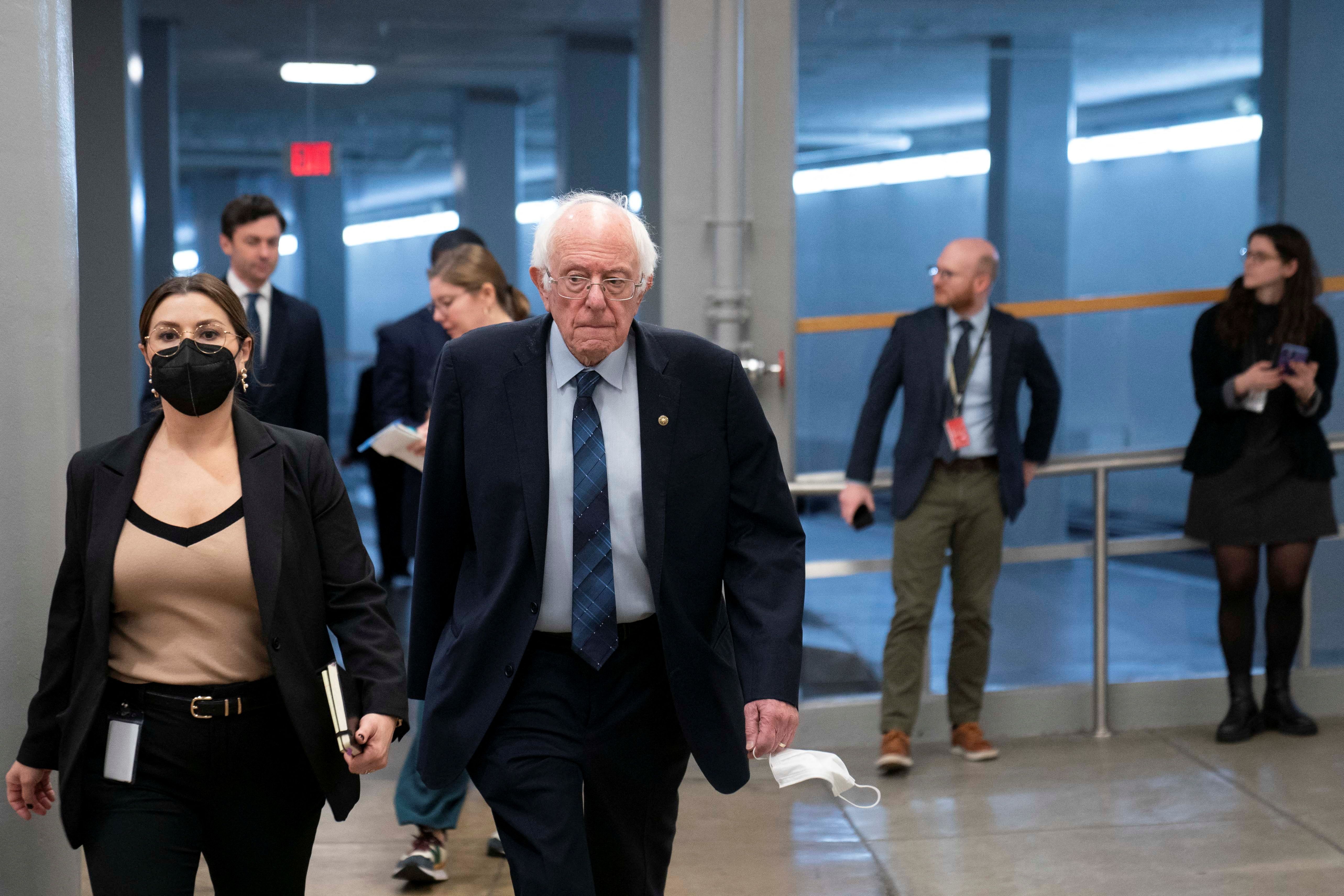 برنی سندرز:  به بسته حمایتی از اوکراین و اسرائیل رای نمی‌دهم