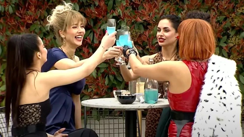 عشق ابدی؛ برنامه دوست‌یابی پربیننده ایرانی که محدودیت‌ها را به چالش کشیده است