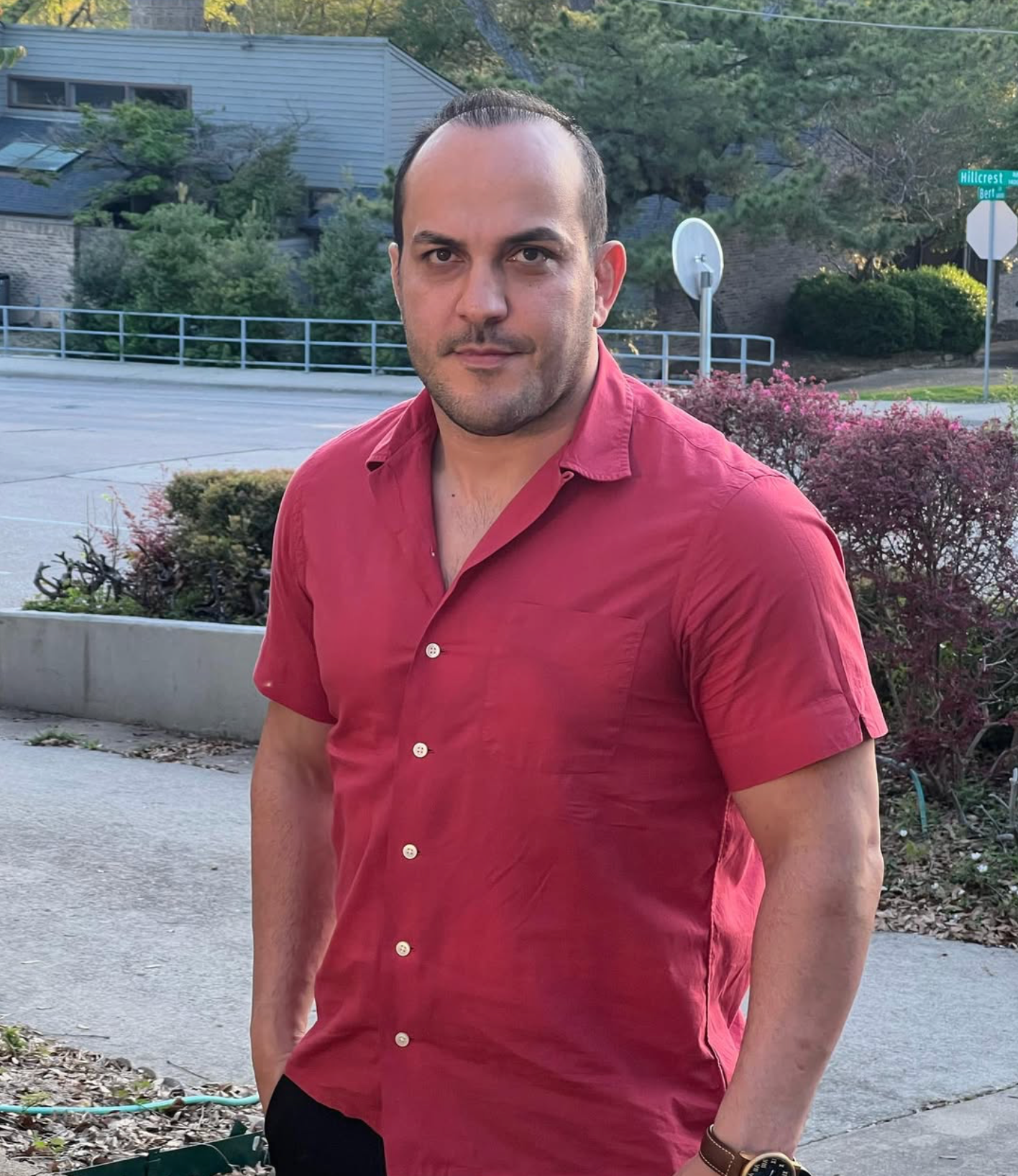 حمایت احسان لشگری از اعتراضات سراسری: حالا باز هم صدای مردم را نشنوید