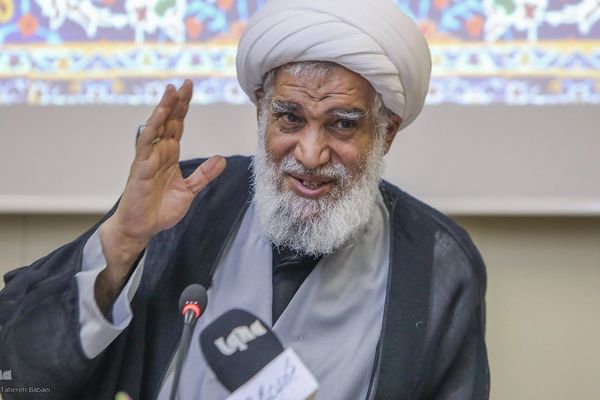 عضو مجلس خبرگان: کسی نمیتواند بگوید حجاب به من ربطی ندارد
