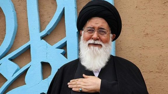 امامجمعه مشهد: برداشتن حجاب در جامعه ایستادگی مقابل شرف پیامبر است