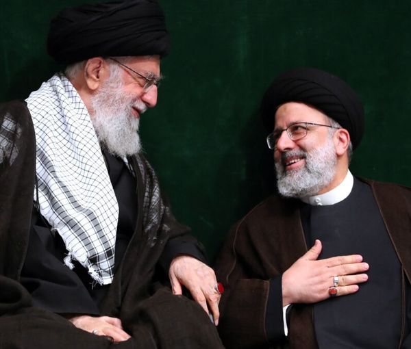 مخابرات إسرائيلية: "إبراهيم رئيسي" خيار جدي لخلافة خامنئي رغم "أميته وقلة ذكائه"