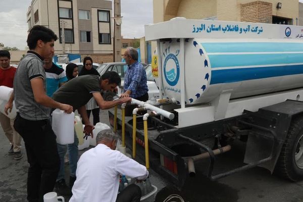 سخنگوی صنعت آب: برنامهای برای آبرسانی با تانکر به کلانشهرها نداریم