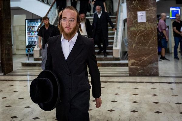 نفّذ عدة مهام مقابل مبالغ مالية.. إدانة إسرائيلي بتهمة التجسس لصالح النظام الإيراني