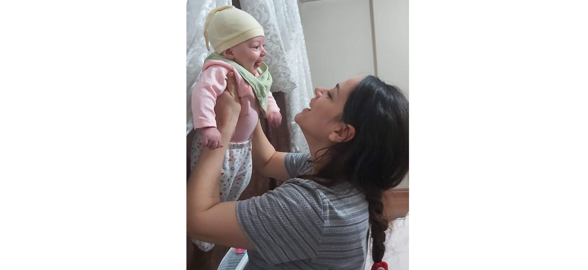 نازنین فتی و دخترش دلسا