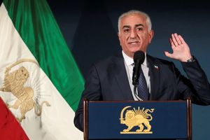 کنفرانس امنیتی مونیخ پس از لغو دعوت از نماینده جمهوری اسلامی شاهزاده رضا پهلوی را دعوت کرد