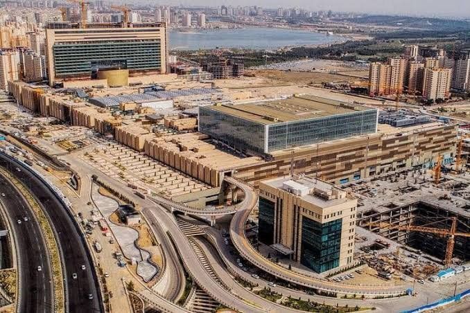 Iran Mall in the west of Tehran