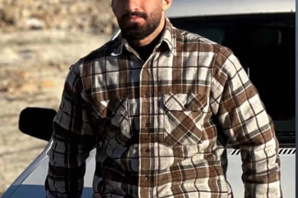 إعلام الحرس الثوري يزعم انتحار شاب إيراني معارض لخامنئي بسبب "الفشل العاطفي"