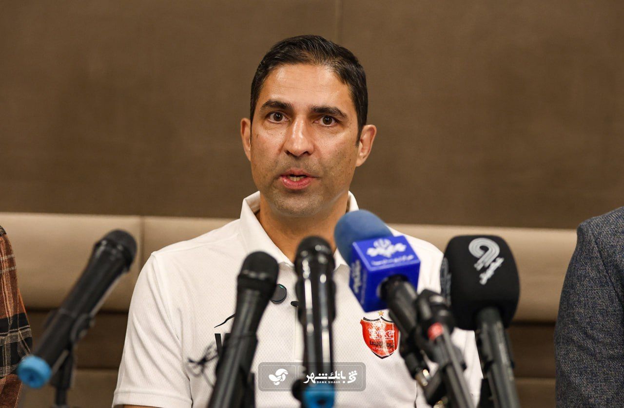 وحید هاشمیان: همسر کاپیتان تیم ملی بوسنی مانع حضورش در پرسپولیس شد