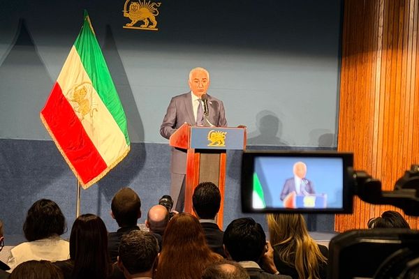 شاهزاده رضا پهلوی: ترامپ مردی است که به حرف خود عمل خواهد کرد