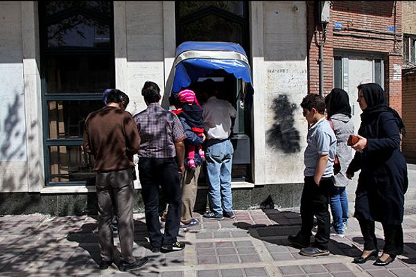 اختلال مجدد در شبکه بانکی کشور؛ ارائه خدمات در ۸ بانک متوقف شد