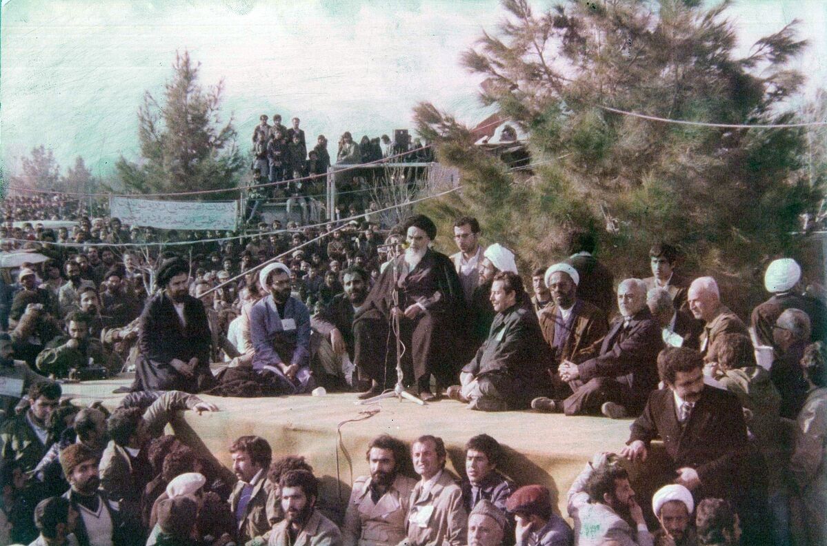 فاجعه ۵۷؛ ما چگونه سقوط کردیم؟