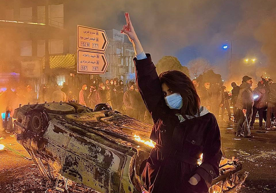 وقتی کلمات تاریخ می‌شوند؛ گزیده‌ای از نقل‌قول‌های ماندگار سال ۱۴۰۴ در حافظه جمعی ایرانیان