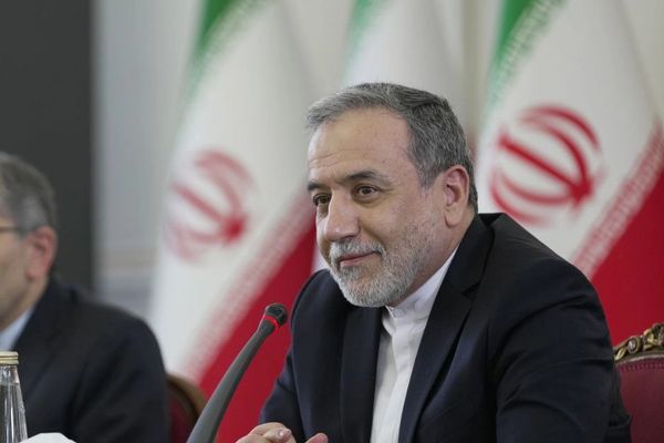 عباس عراقچی: میتوانیم ارتشهای اروپایی را در فهرست گروههای تروریستی قرار دهیم