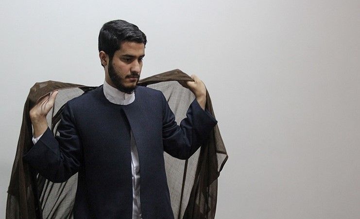 The Lives of Iran’s Shiite Clerics – The Rules Of The Game - Avoid A Taxi