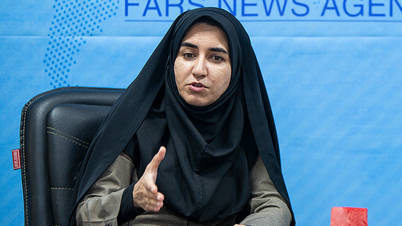 عضو کمیسیون امنیت ملی مجلس: خودروسازان داخلی در پیچاندن مسئولان استاد هستند