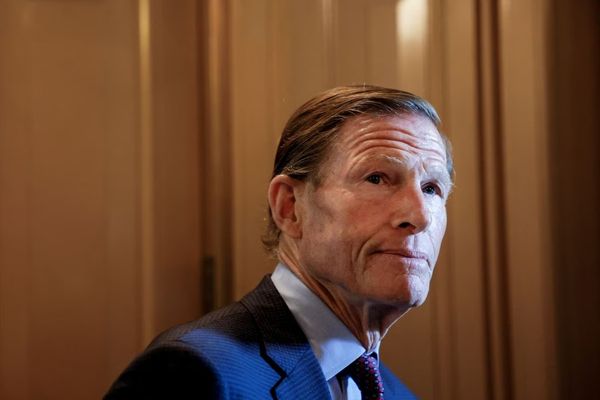 ریچارد بلومنتال، سناتور دموکرات: نگرانم دولت ناچار شود در ایران سرباز پیاده کند