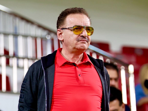 حمله مالک تراکتور به فدراسیون فوتبال: اینVAR، یار بقیه تیمها شده قهرمان لیگ، انتخابی است؟