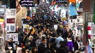 Workers Protest Iran's 35% Wage Hike Amid 50% Inflation