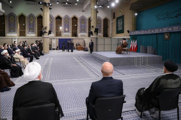 Multiple Challenges Show Disarray In Iranian Media, Politics
