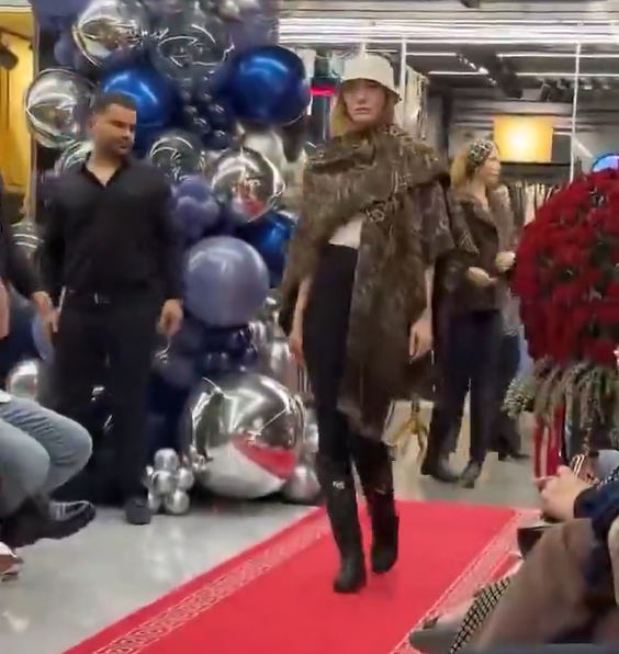 عقب إقامة عرض أزياء… بلدية طهران تُنشئ "مقرّاً للرقابة على الحرمات الإسلامية"