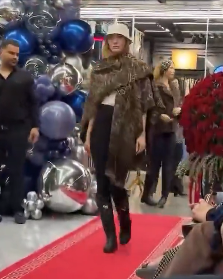 عقب إقامة عرض أزياء… بلدية طهران تُنشئ "مقرّاً للرقابة على الحرمات الإسلامية"