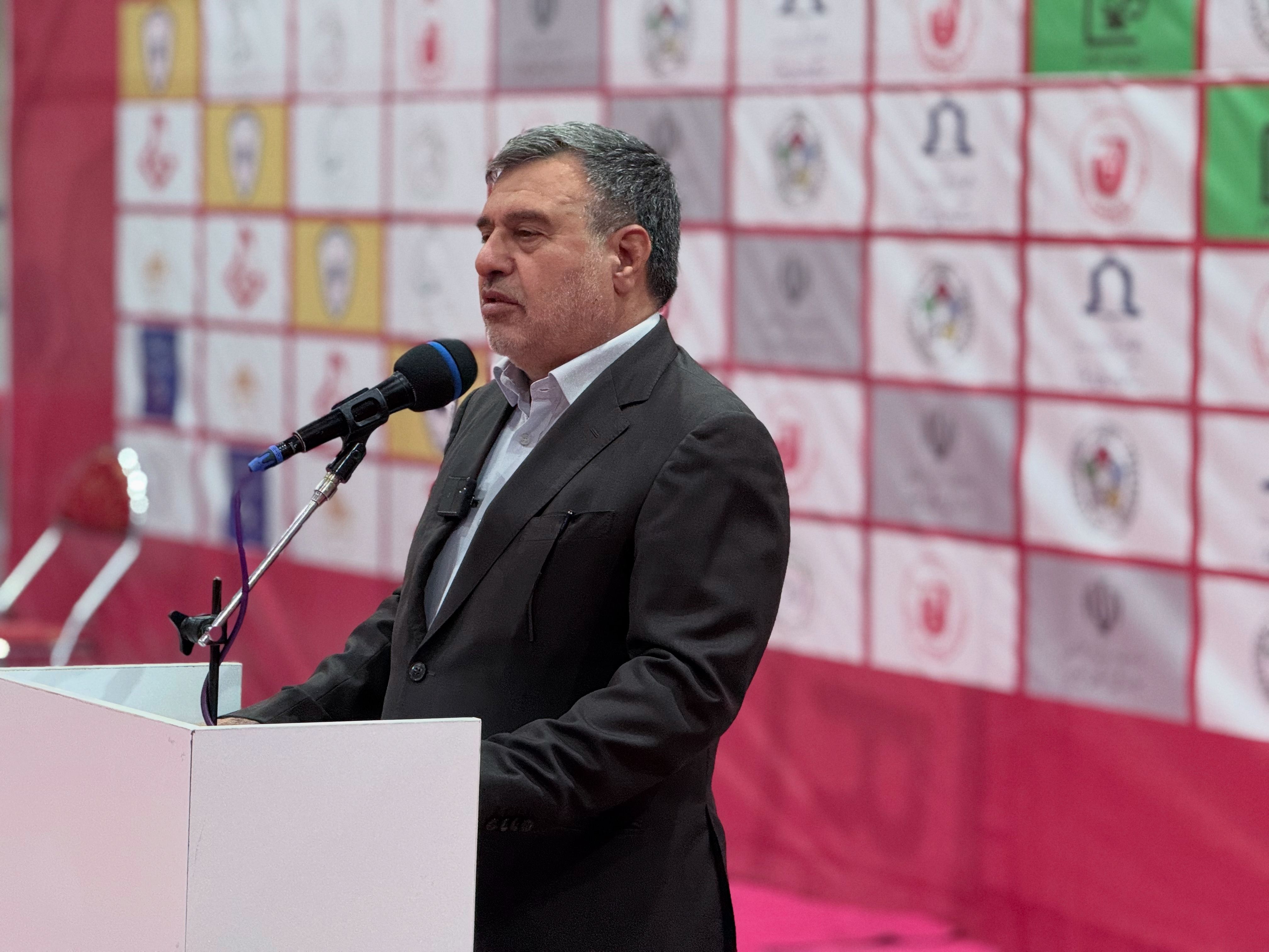 عضو کمیسیون بودجه مجلس: چوپان‌ها هم می‌توانند مثل وزرا و نمایندگان مشکلات را بگویند