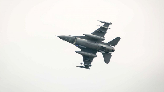 جو بایدن با ارسال جنگنده اف-۱۶ به اوکراین مخالفت کرد