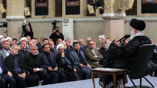 تعیین تکلیف خامنهای برای پزشکیان