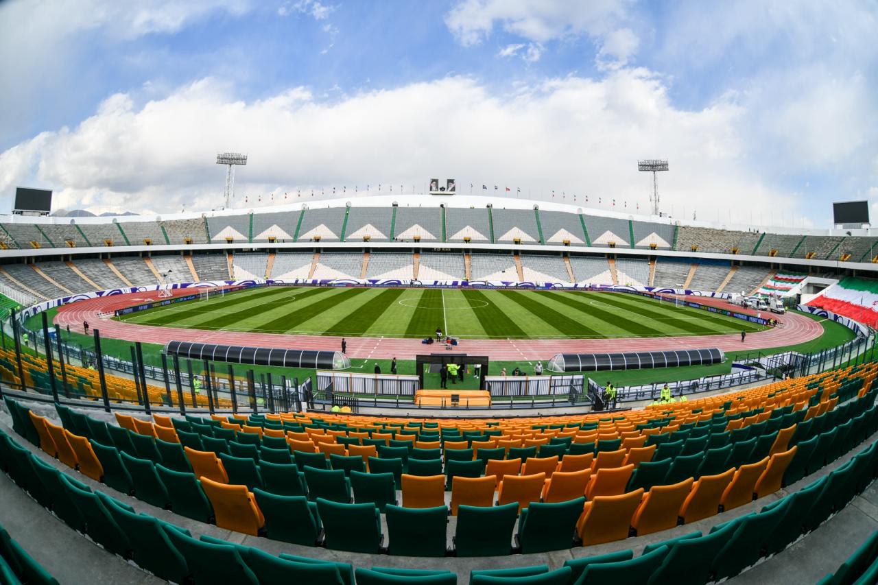 مدیر ورزشگاه آزادی: پول‌خوری؟ این صحبت‌ها خوب نیست، همه برای «نظام» زحمت می‌کشند